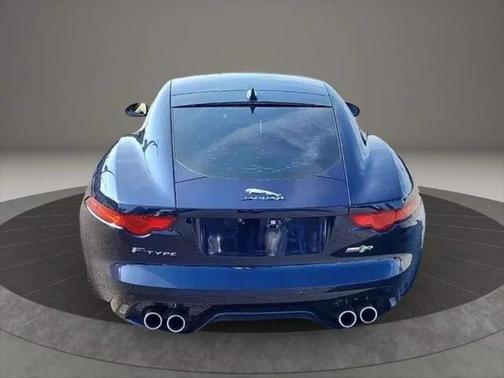 2017 Jaguar F-TYPE R