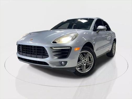 2016 Porsche Macan S
