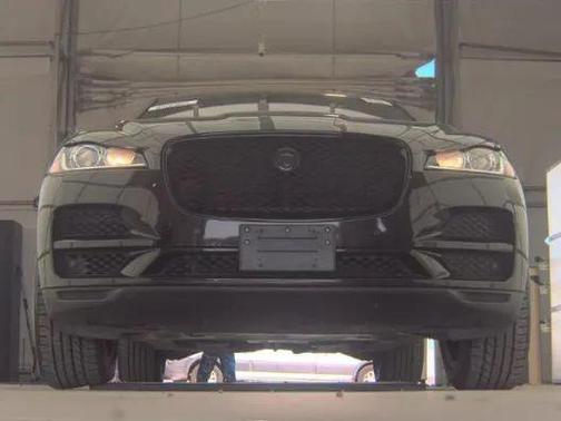 2019 Jaguar F-PACE 25t Premium