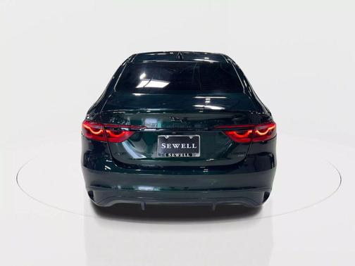 2022 Jaguar XF R-Dynamic SE P300 AWD Automatic