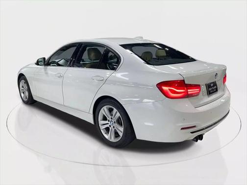 2018 BMW 330 330i Sedan 4D