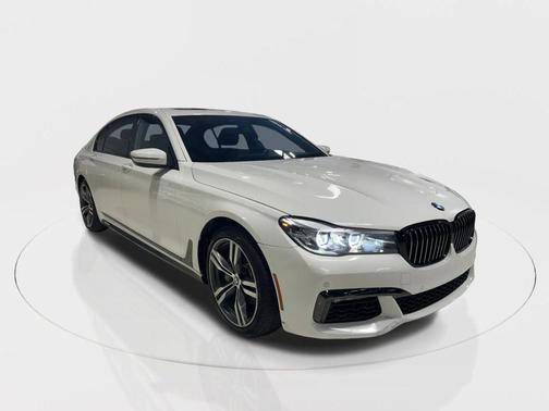2019 BMW 740 740i Sedan 4D