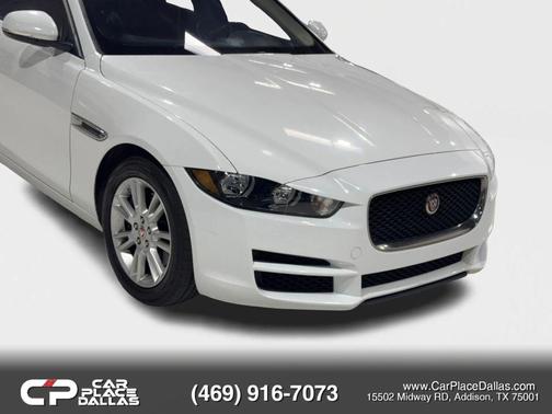 White 2018 Jaguar XE 25t Premium