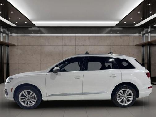 2019 Audi Q7 45 Premium