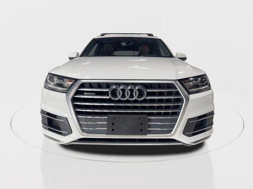 2019 Audi Q7 45 Premium