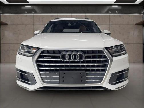 2019 Audi Q7 45 Premium