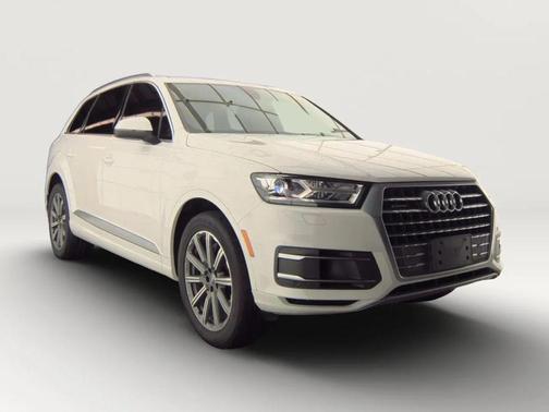 2019 Audi Q7 55 Premium
