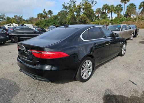 2017 Jaguar XF 35t Premium