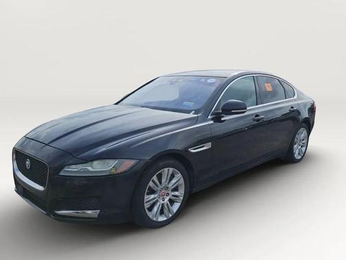 2017 Jaguar XF 35t Premium