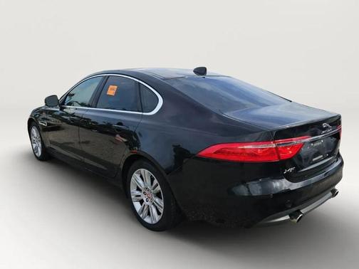 2017 Jaguar XF 35t Premium