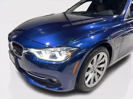 2017 BMW 330e iPerformance
