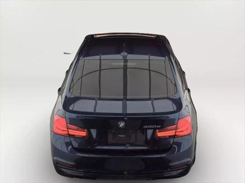2017 BMW 330e iPerformance