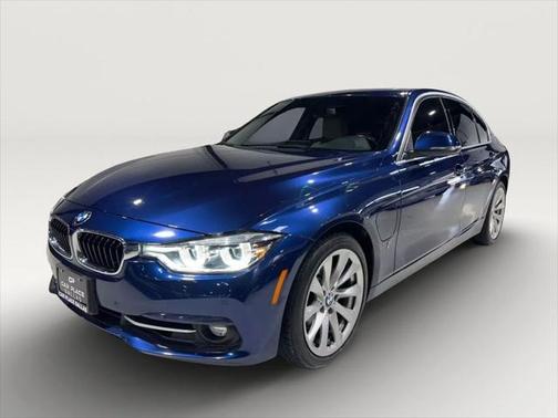 2017 BMW 330e iPerformance