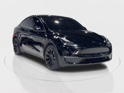 2023 Tesla Model Y Long Range Sport Utility 4D