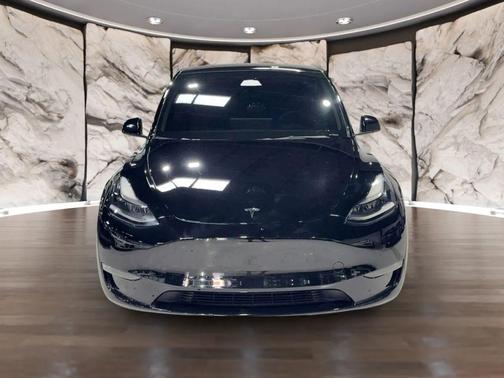 2023 Tesla Model Y Long Range Sport Utility 4D