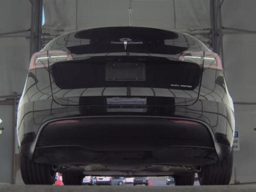 2023 Tesla Model Y Long Range Sport Utility 4D