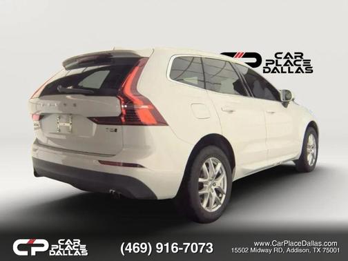 White 2019 Volvo XC60 T5 Momentum