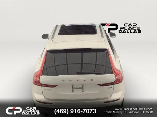 White 2019 Volvo XC60 T5 Momentum