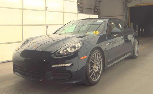2014 Porsche Panamera 4