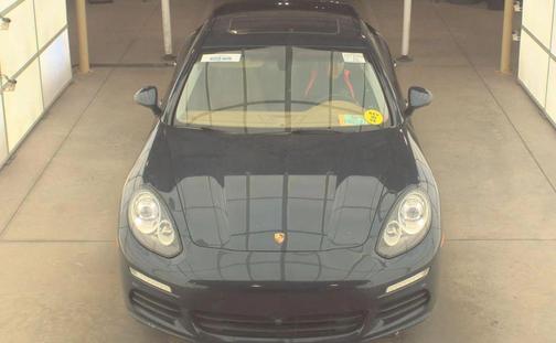 2014 Porsche Panamera 4