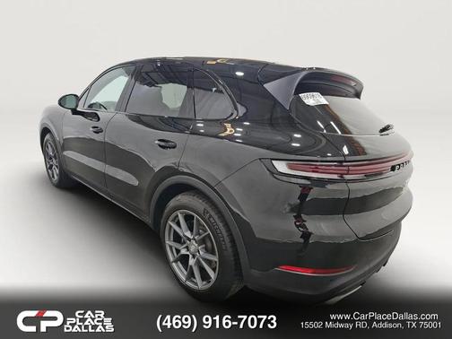 Black 2024 Porsche Cayenne Cayenne