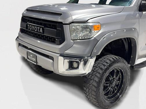 2014 Toyota Tundra SR5