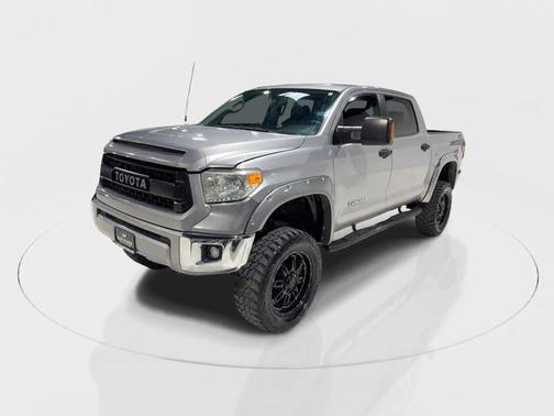 2014 Toyota Tundra SR5