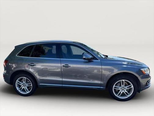 2016 Audi Q5 2.0T Premium Plus