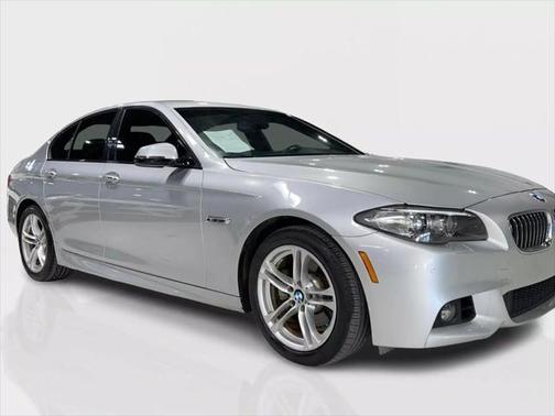 2015 BMW 528 528i Sedan 4D