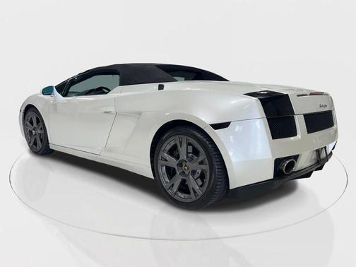 2008 Lamborghini Gallardo Spyder Roadster 2D