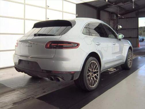 2016 Porsche Macan S