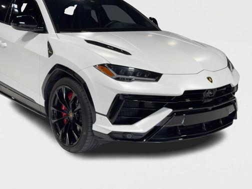2024 Lamborghini Urus S