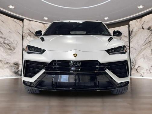 2024 Lamborghini Urus S