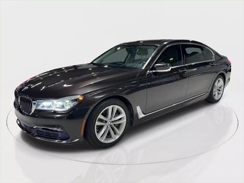 2016 BMW 750 I