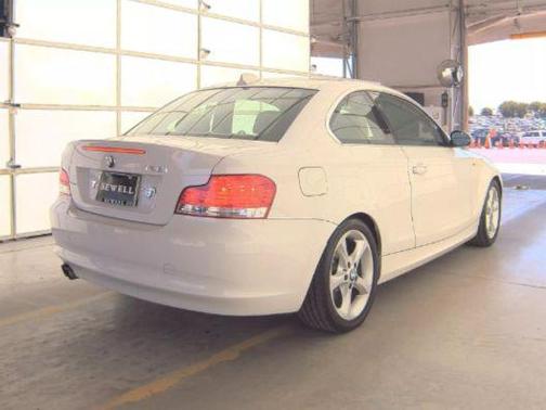 2009 BMW 128 128i Coupe 2D