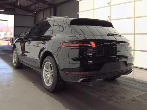 2018 Porsche Macan Sport Edition
