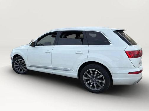 2019 Audi Q7 45 Premium