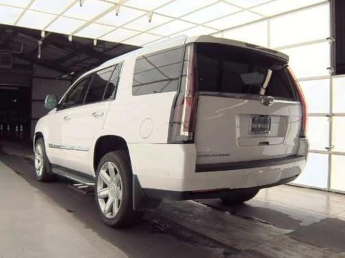 2020 Cadillac Escalade Sport