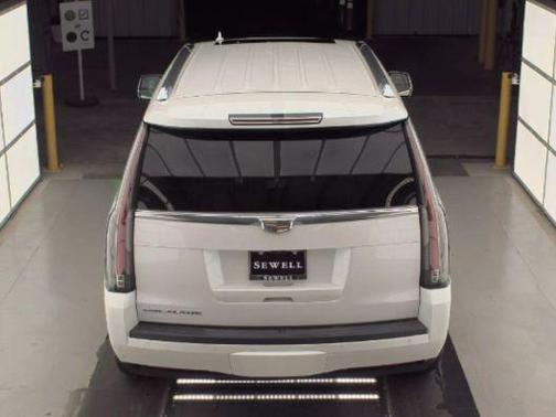 2020 Cadillac Escalade Sport