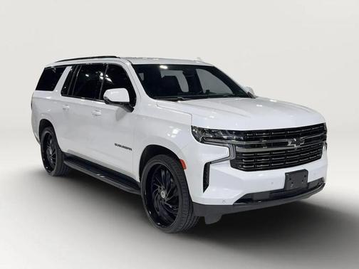 2022 Chevrolet Suburban RST