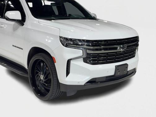2022 Chevrolet Suburban RST