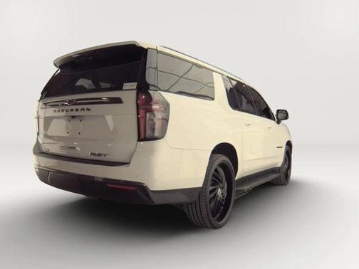 2022 Chevrolet Suburban RST