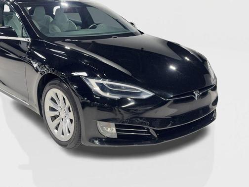 2018 Tesla Model S 75D