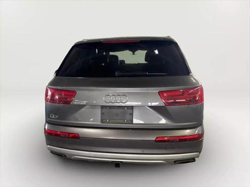 2019 Audi Q7 45 Premium Plus