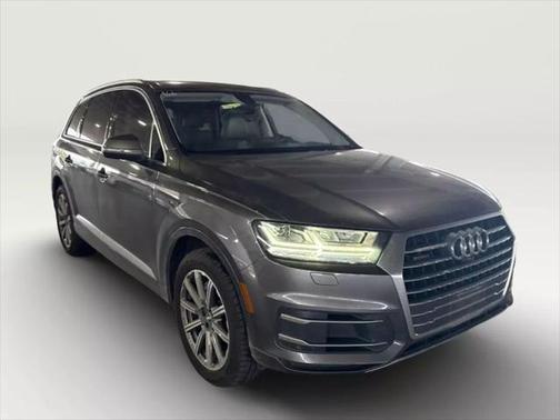 2019 Audi Q7 45 Premium Plus