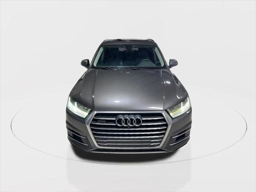 2019 Audi Q7 45 Premium Plus