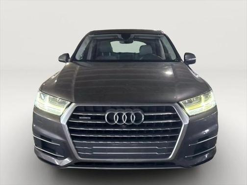 2019 Audi Q7 45 Premium Plus