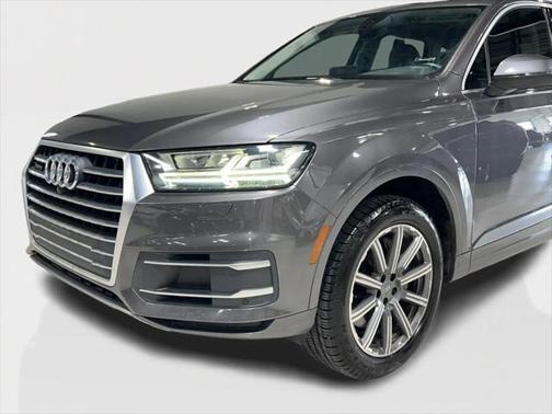 2019 Audi Q7 45 Premium Plus