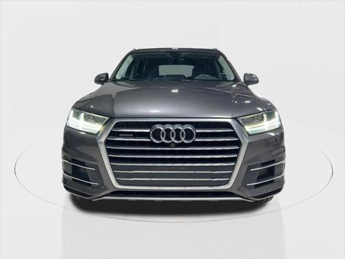 2019 Audi Q7 45 Premium Plus