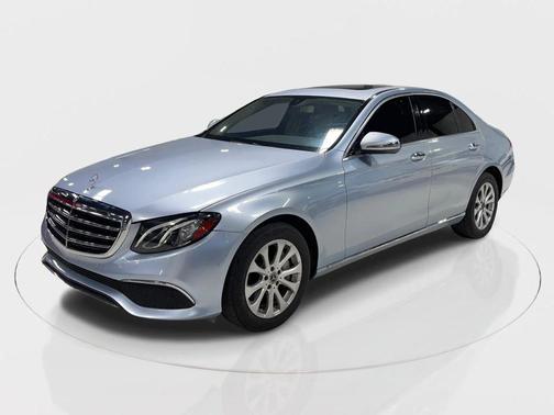 2017 Mercedes-Benz E-Class E 300 4MATIC Sedan 4D